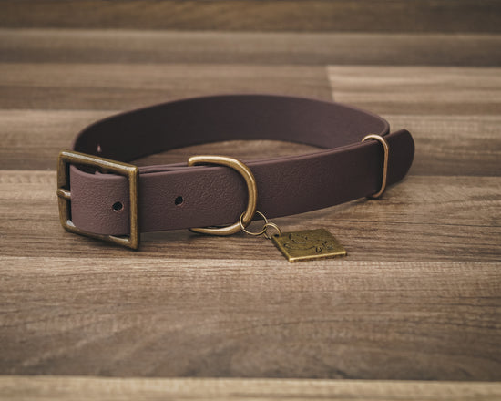 Cedar Buckle Collar