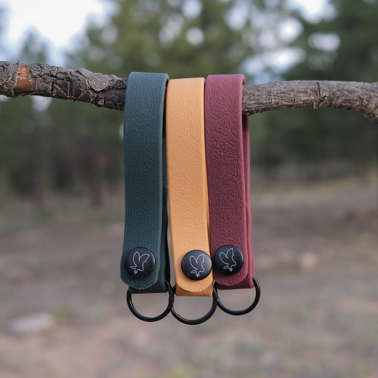 Hoot & Co split ring loop with multiple rings and keyring attachments for organizing keys and accessories.